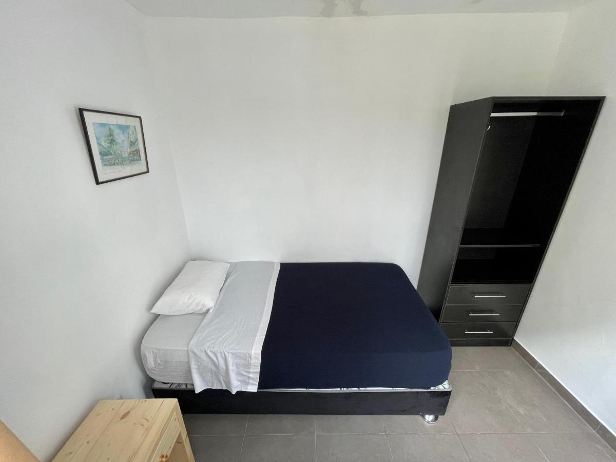 Casaroma Hostels Лима Екстериор снимка