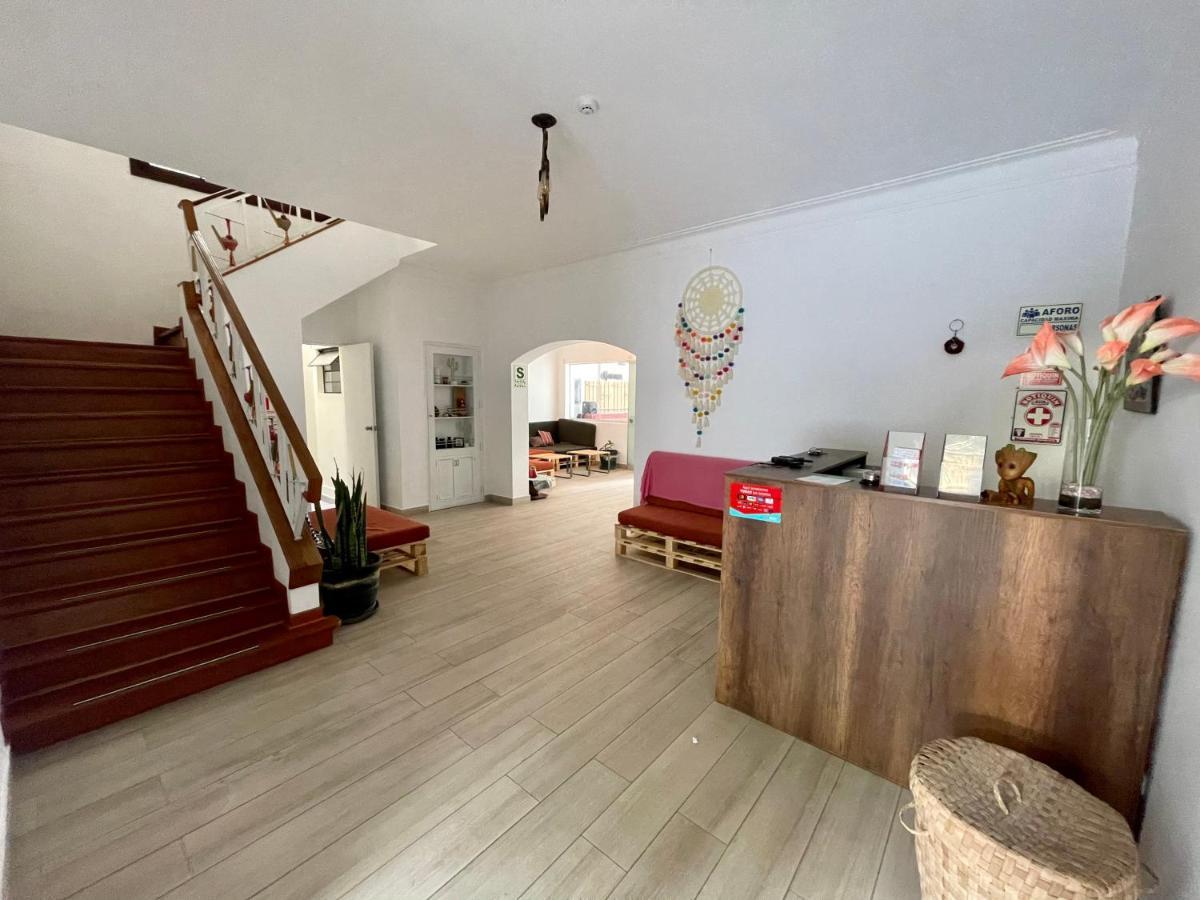 Casaroma Hostels Лима Екстериор снимка