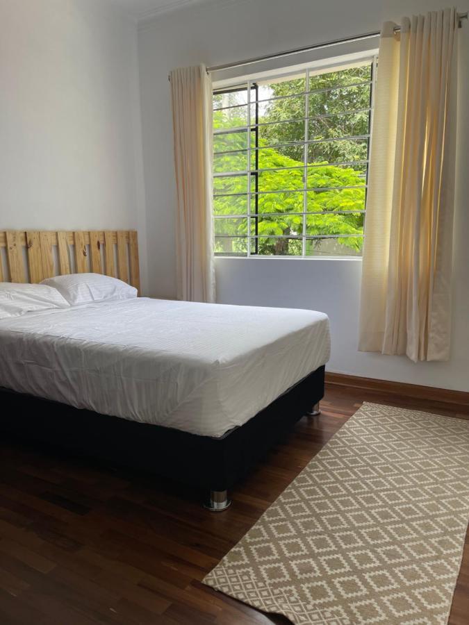 Casaroma Hostels Лима Екстериор снимка