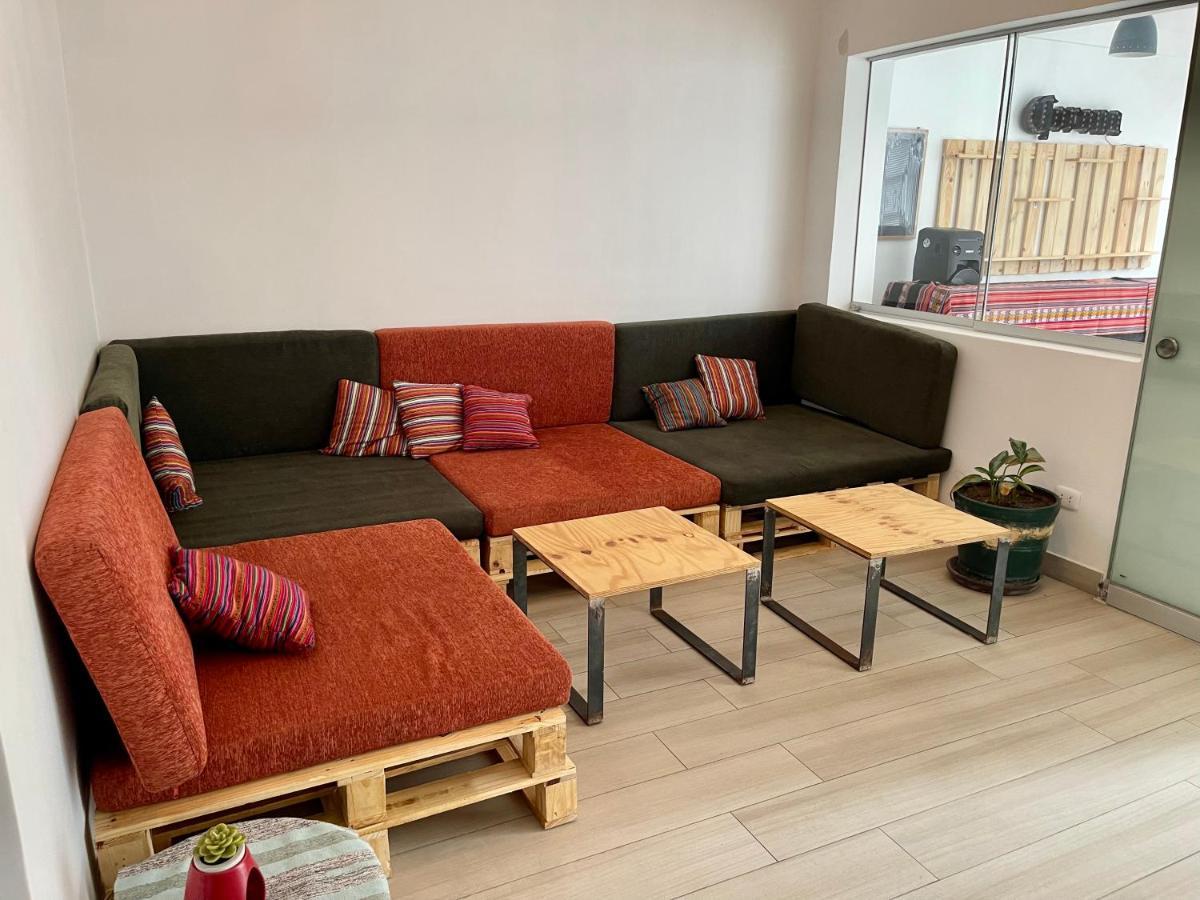 Casaroma Hostels Лима Екстериор снимка