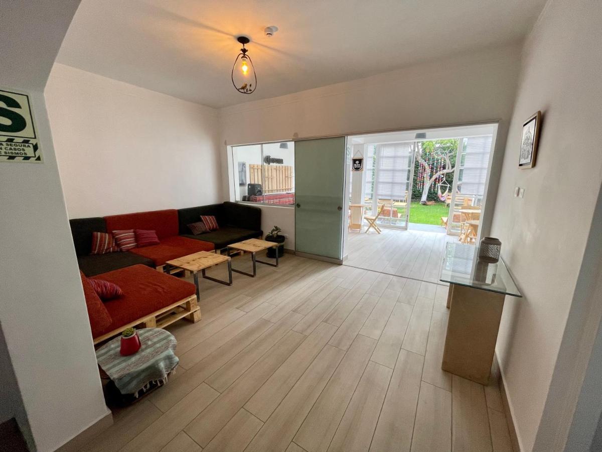 Casaroma Hostels Лима Екстериор снимка