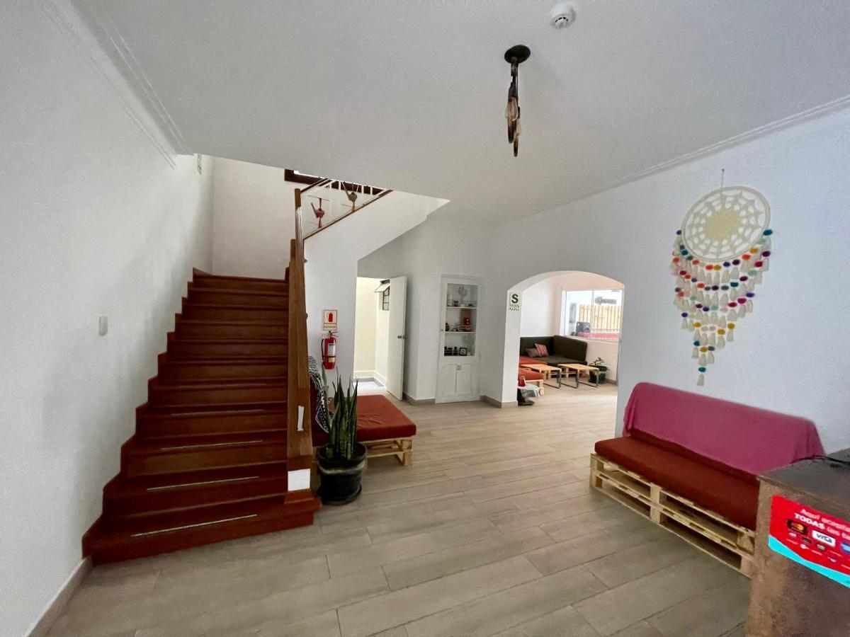Casaroma Hostels Лима Екстериор снимка