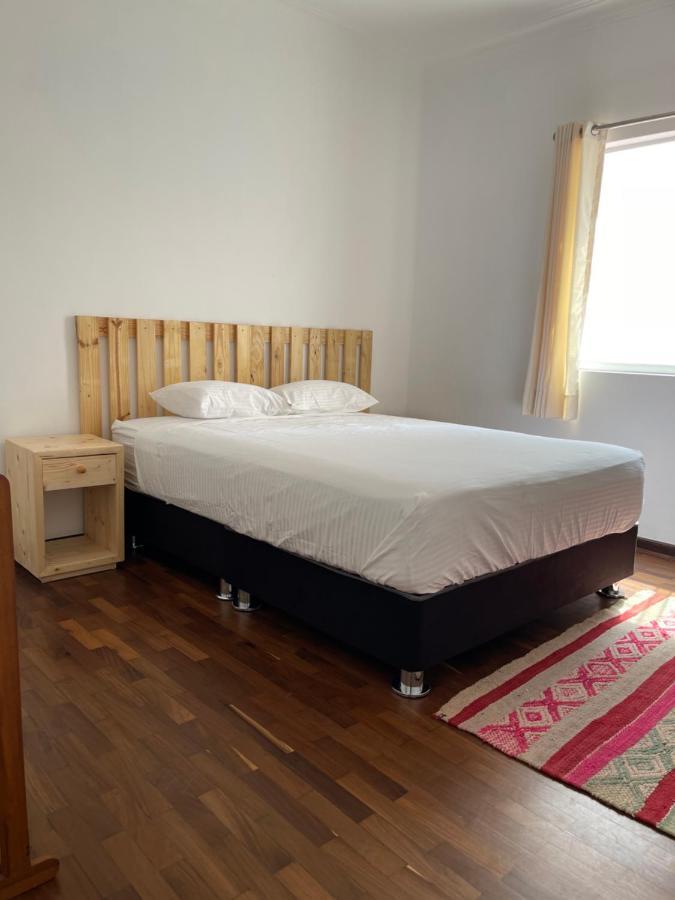 Casaroma Hostels Лима Екстериор снимка